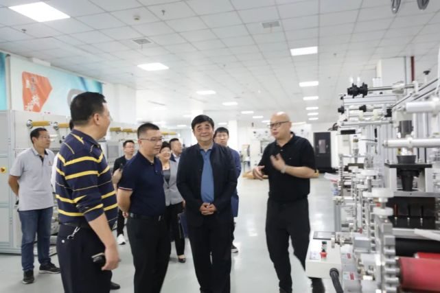 占勇走访调研挂点联系工业企业